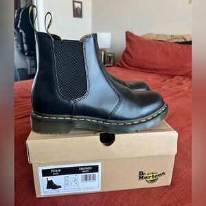 Women’s size 9 Dr. Marten’s Chelsea boot